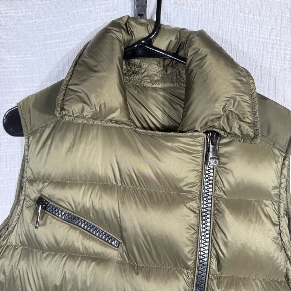 Olive Green Down-Filled Long Puffer Vest Size 2 |‎ Asymmetrical Zip Quilted Vest - Picture 5 of 15